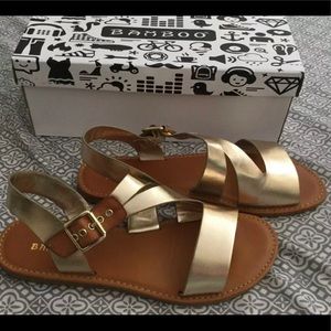 BAMBOO HEARTEN 66 (Gold) Size 8.5 Leather Sandals